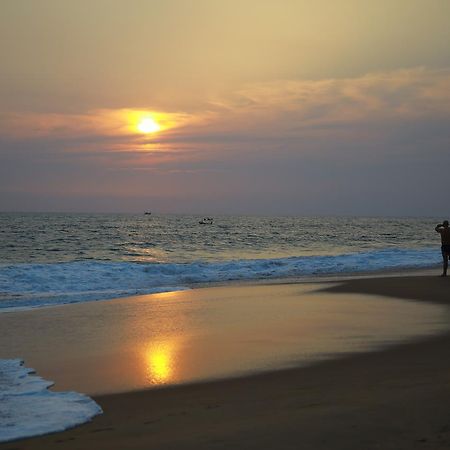 Отель Nikki'S Nest Vizhinjam Экстерьер фото