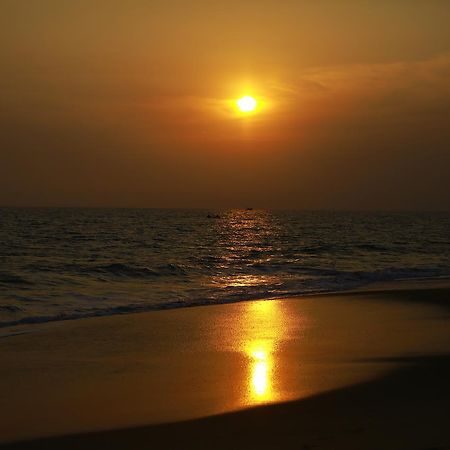 Отель Nikki'S Nest Vizhinjam Экстерьер фото